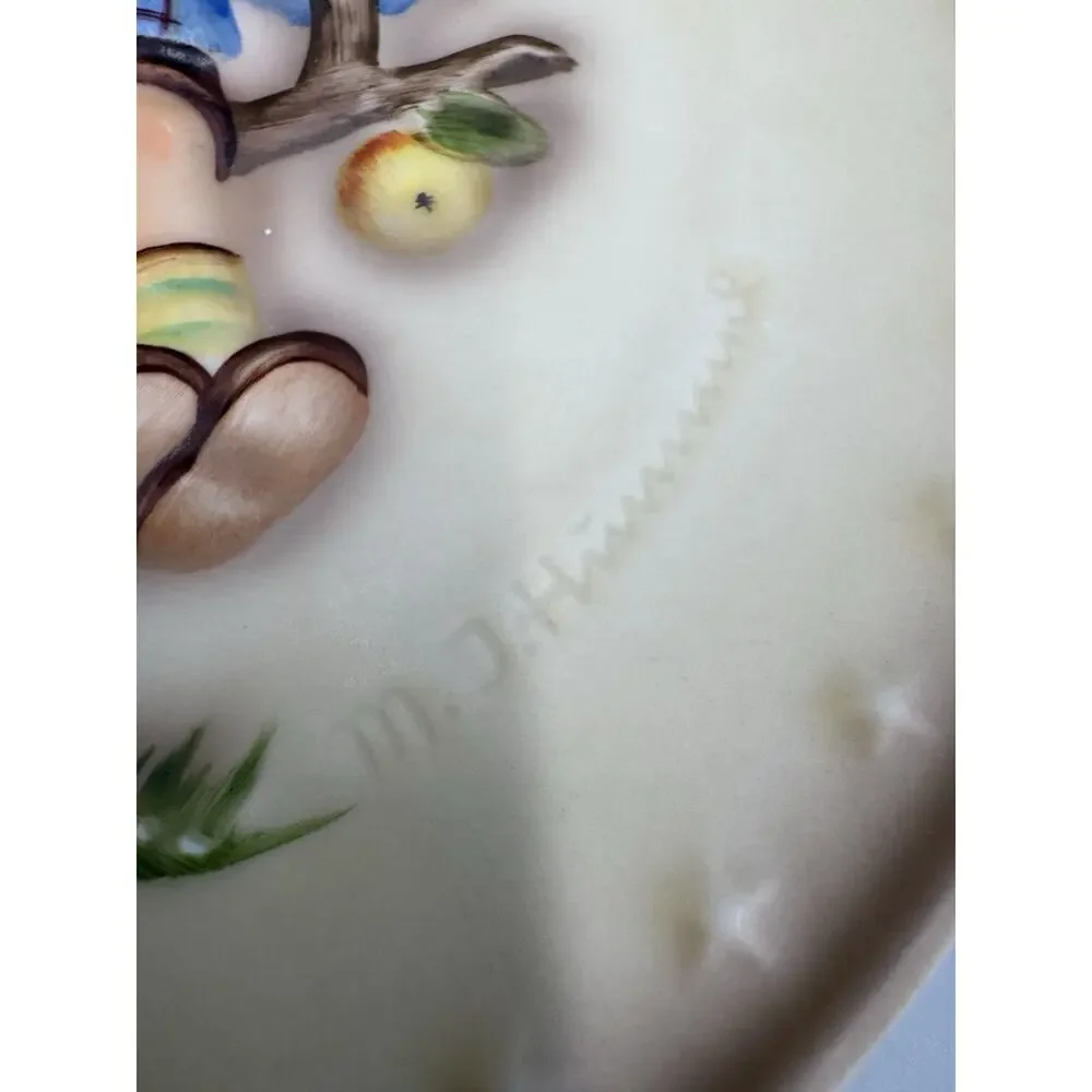 1977 Goebel Hummel Annual Collector Plate Hum 270 Porcelain W. Germany